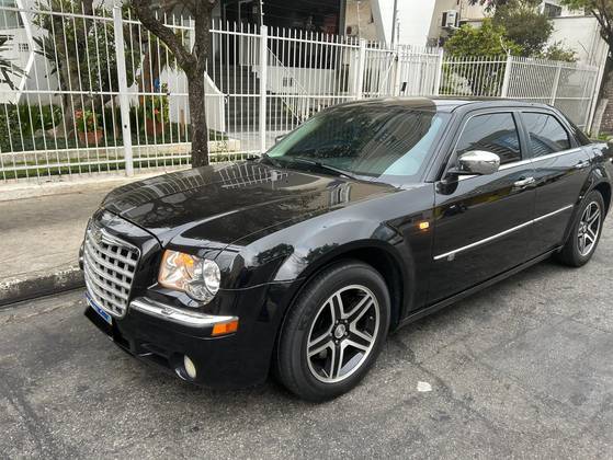CHRYSLER 300 C 3.5 V6 GASOLINA AUTOMÁTICO CHRYSLER 300 C 3.5 V6 GASOLINA AUTOMÁTICO